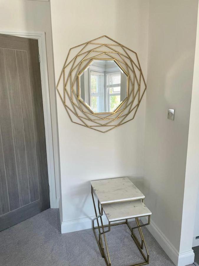 Exquisite Apartment, Stone Throw From The Beach Bournemouth Eksteriør bilde