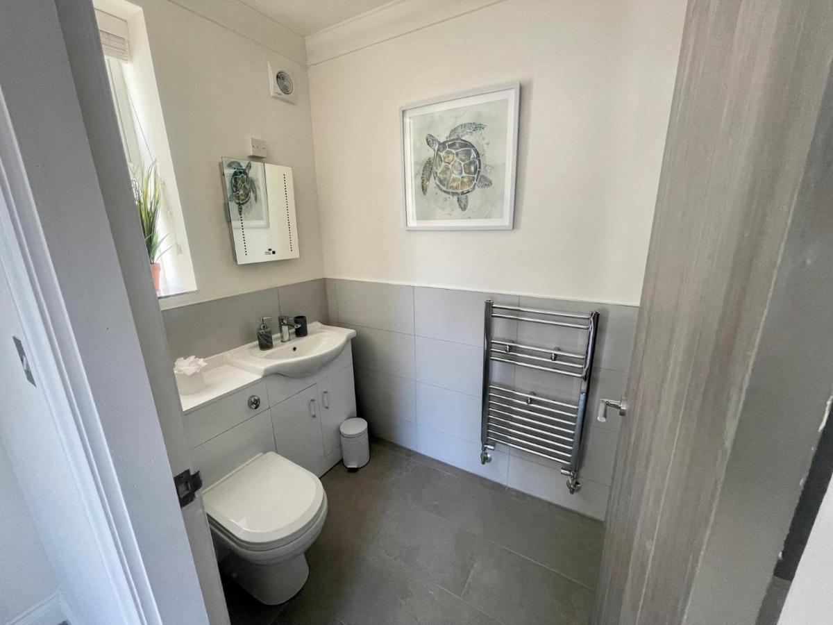 Exquisite Apartment, Stone Throw From The Beach Bournemouth Eksteriør bilde