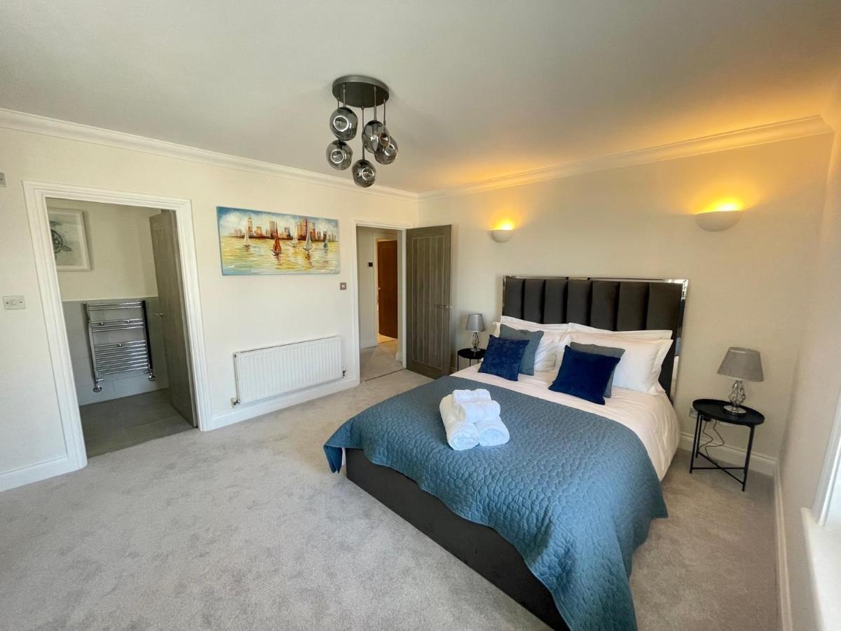 Exquisite Apartment, Stone Throw From The Beach Bournemouth Eksteriør bilde