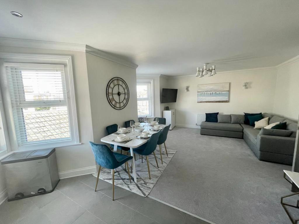 Exquisite Apartment, Stone Throw From The Beach Bournemouth Eksteriør bilde