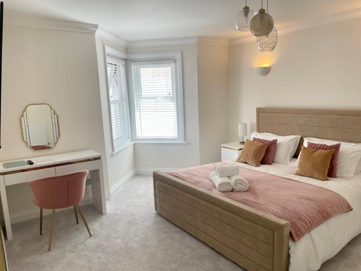 Exquisite Apartment, Stone Throw From The Beach Bournemouth Eksteriør bilde