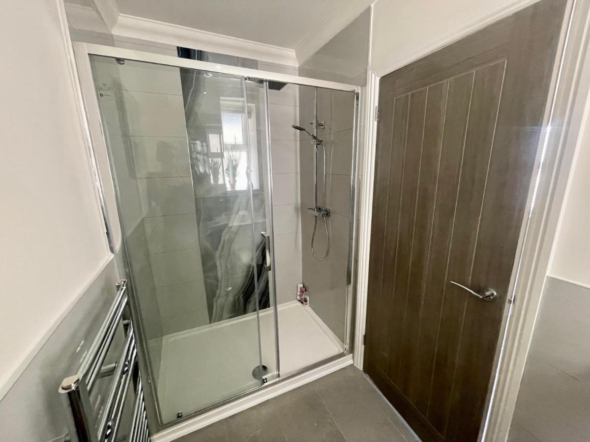 Exquisite Apartment, Stone Throw From The Beach Bournemouth Eksteriør bilde